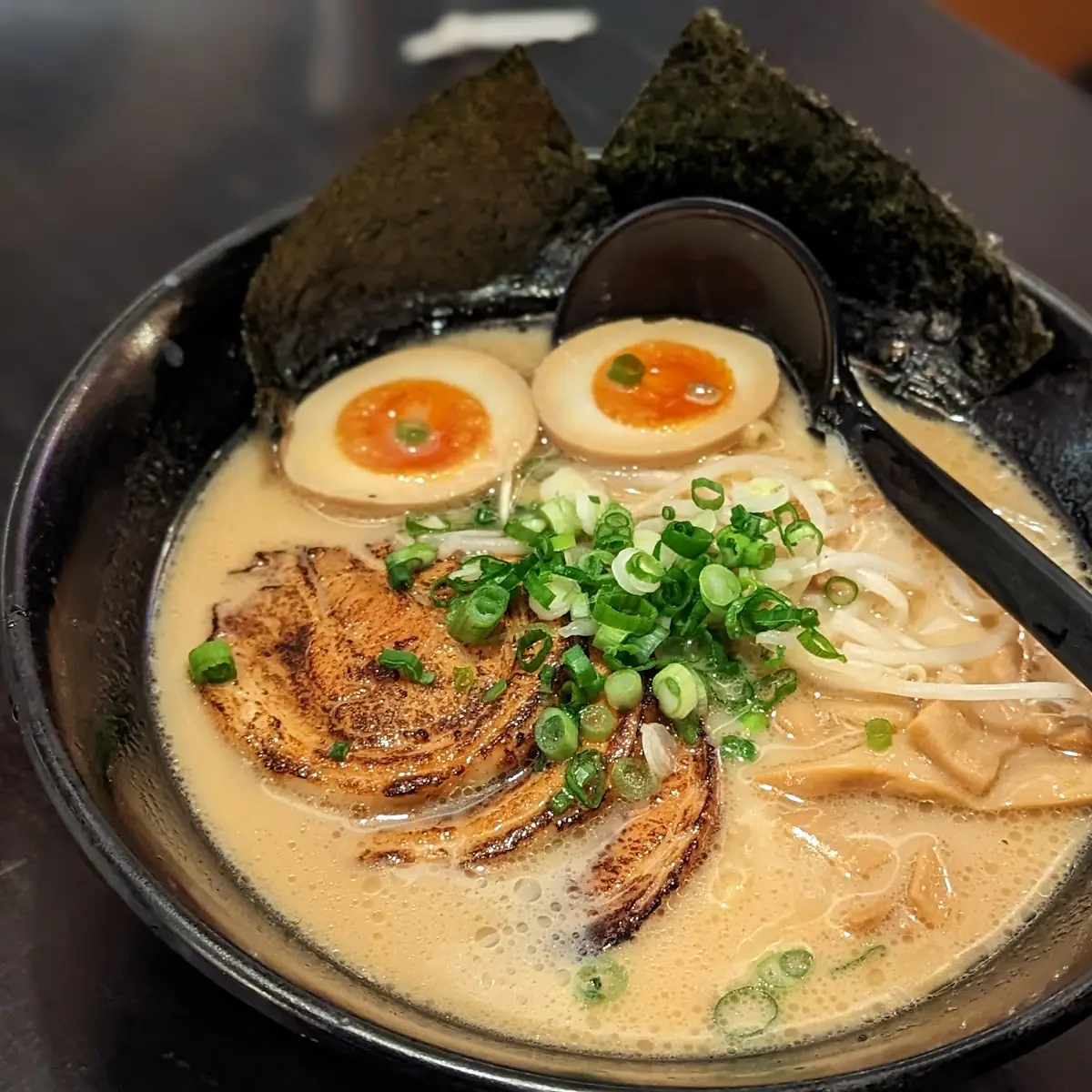 spicy tonkotsu ramen 地獄ラーメン